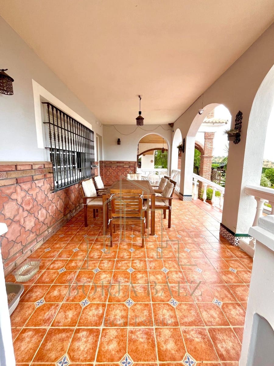 Chalet de 3 habitaciones en Benajarafe en venta - 740.000 € (Ref: 10076736)