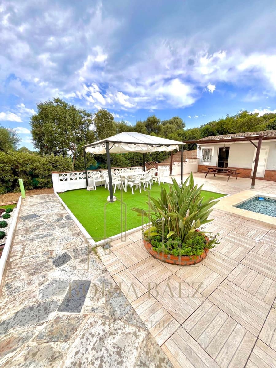 Chalet de 3 habitaciones en Benajarafe en venta - 740.000 € (Ref: 10076736)