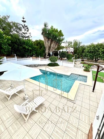 Chalet de 3 habitaciones en Benajarafe, Vélez-Málaga en venta - 740.000 € (Ref: 10076736)