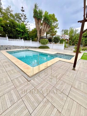 Chalet de 3 habitaciones en Benajarafe, Vélez-Málaga en venta - 740.000 € (Ref: 10076736)