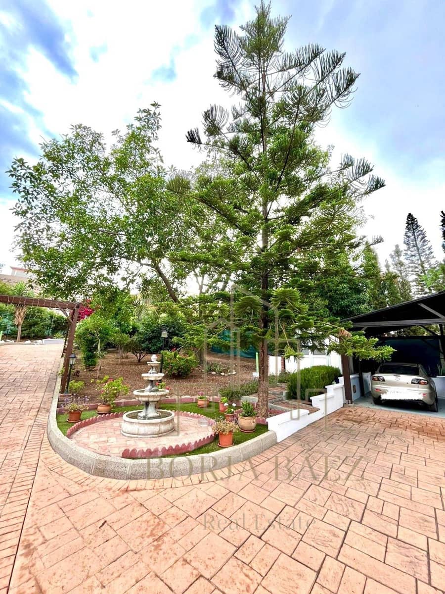 Chalet de 3 habitaciones en Benajarafe en venta - 740.000 € (Ref: 10076736)