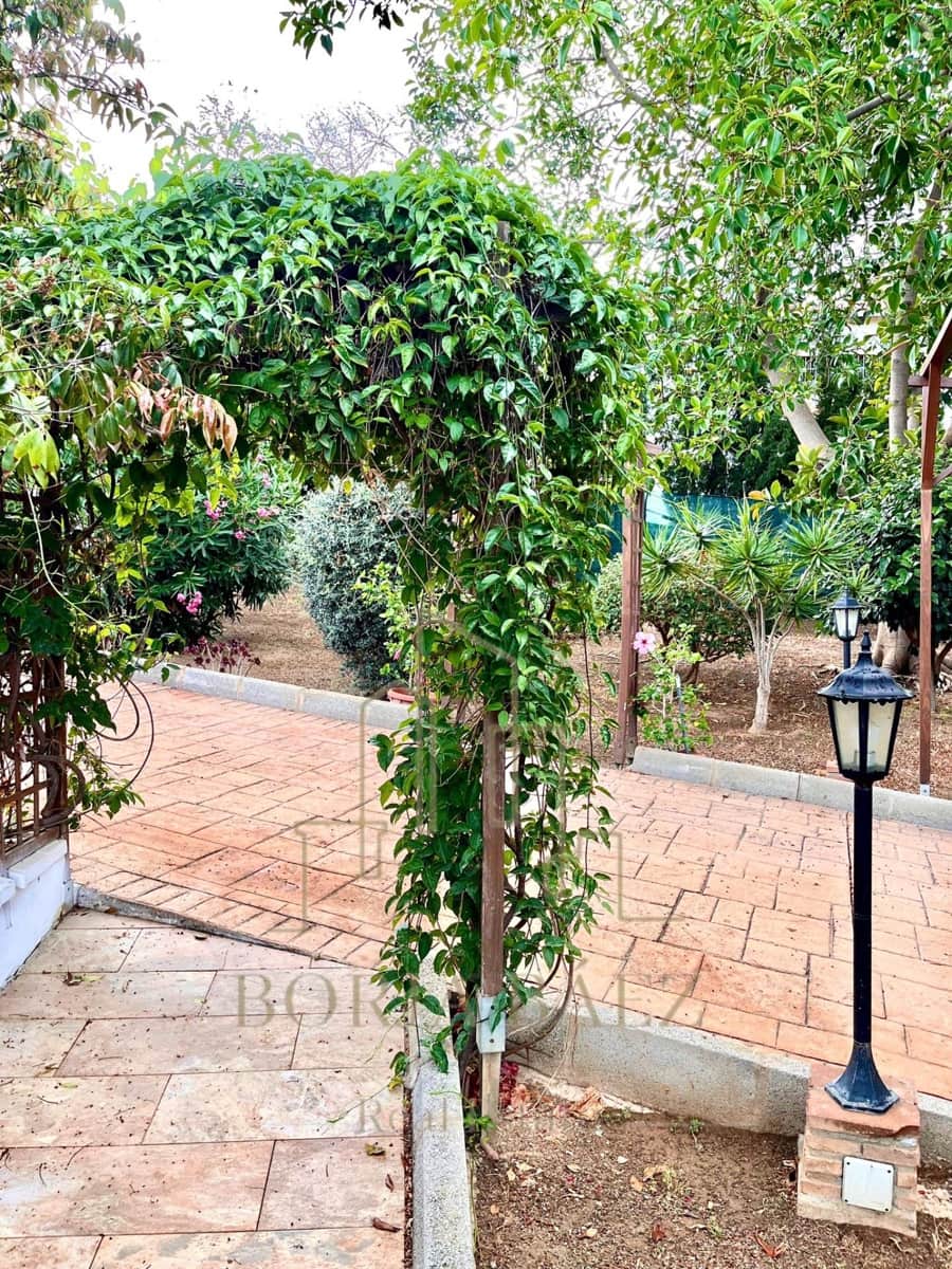 Chalet de 3 habitaciones en Benajarafe en venta - 740.000 € (Ref: 10076736)