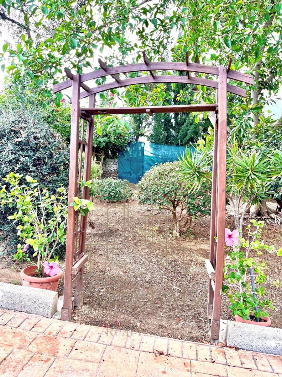 Chalet de 3 habitaciones en Benajarafe en venta - 740.000 € (Ref: 10076736)