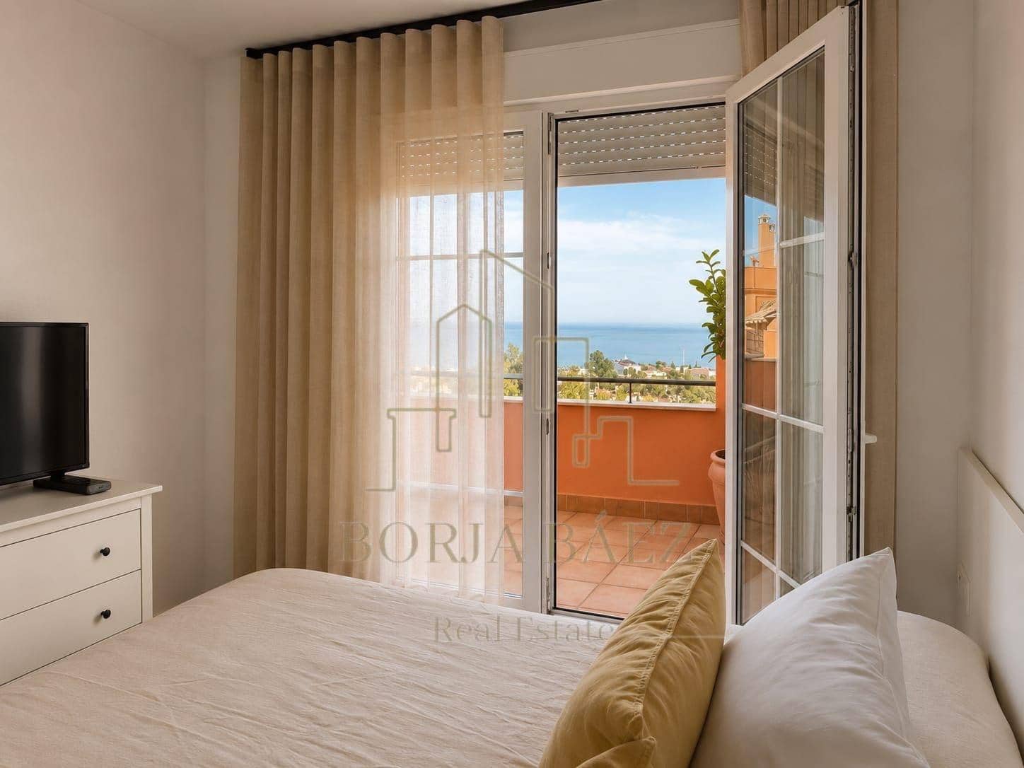 Piso de 3 habitaciones en Rincón de la Victoria en venta - 438.000 € (Ref: 10076746)