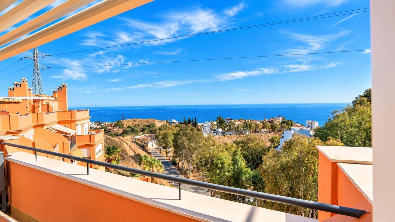 3 bedroom Flat for sale in Rincon de la Victoria with pool garage - € 438,000 (Ref: 10076746)
