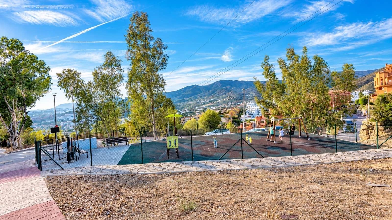 3 bedroom Flat for sale in Rincon de la Victoria with pool garage - € 438,000 (Ref: 10076746)