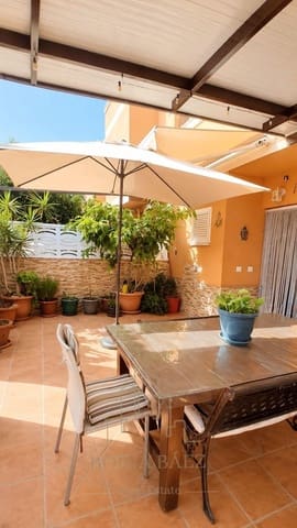 3 makuuhuone Rivitalo myytävänä paikassa Valle Niza, Vélez-Málaga - 339 900 € (Ref: 10076752)