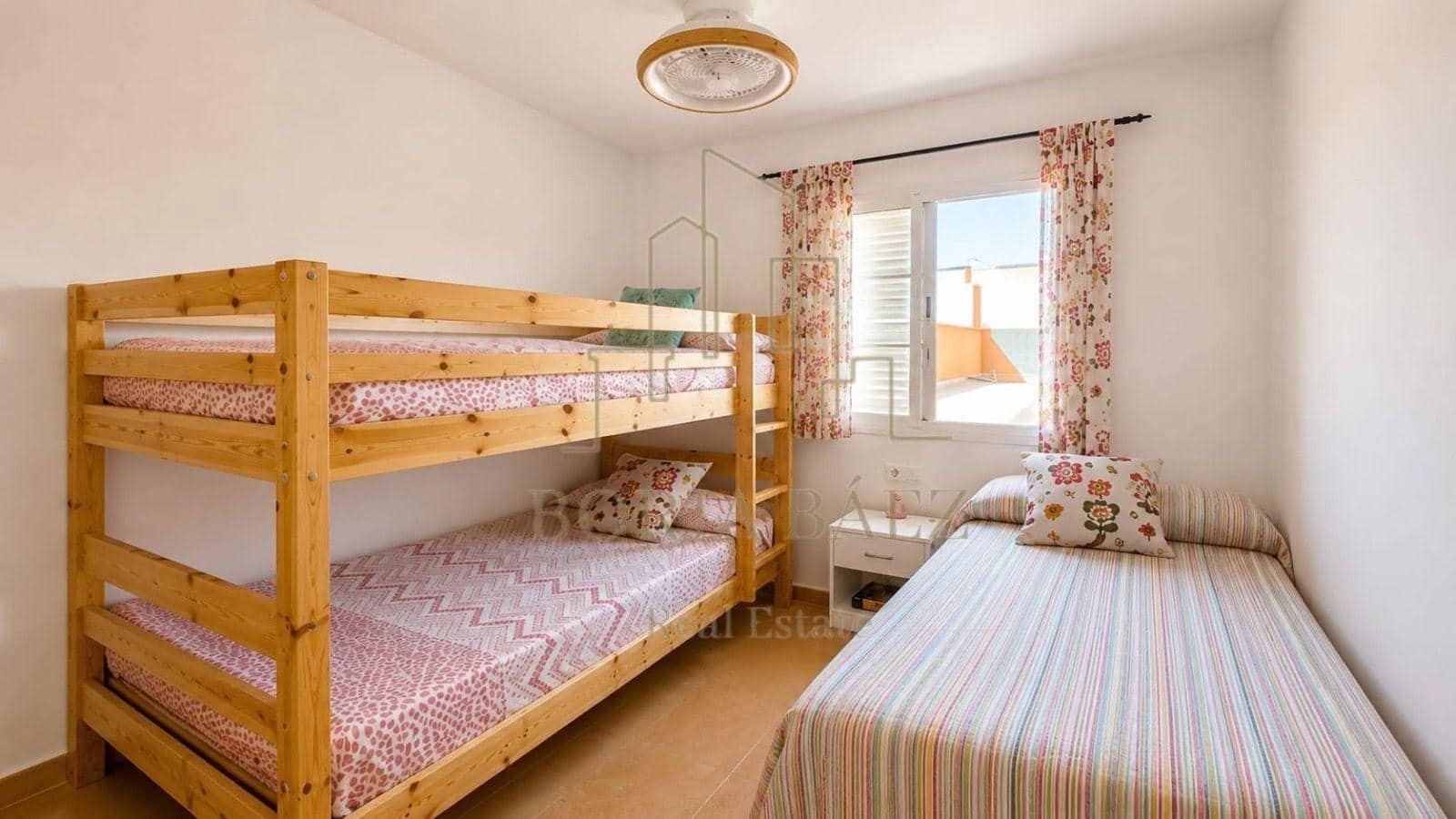 3 makuuhuone Rivitalo myytävänä paikassa Valle Niza - 339 900 € (Ref: 10076752)