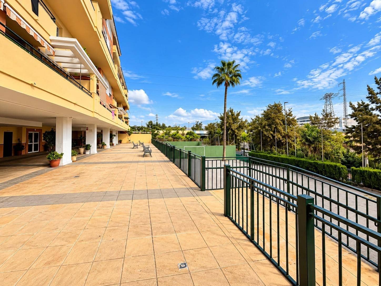 3 bedroom Flat for sale in Velez-Malaga with pool garage - € 314,900 (Ref: 10139868)