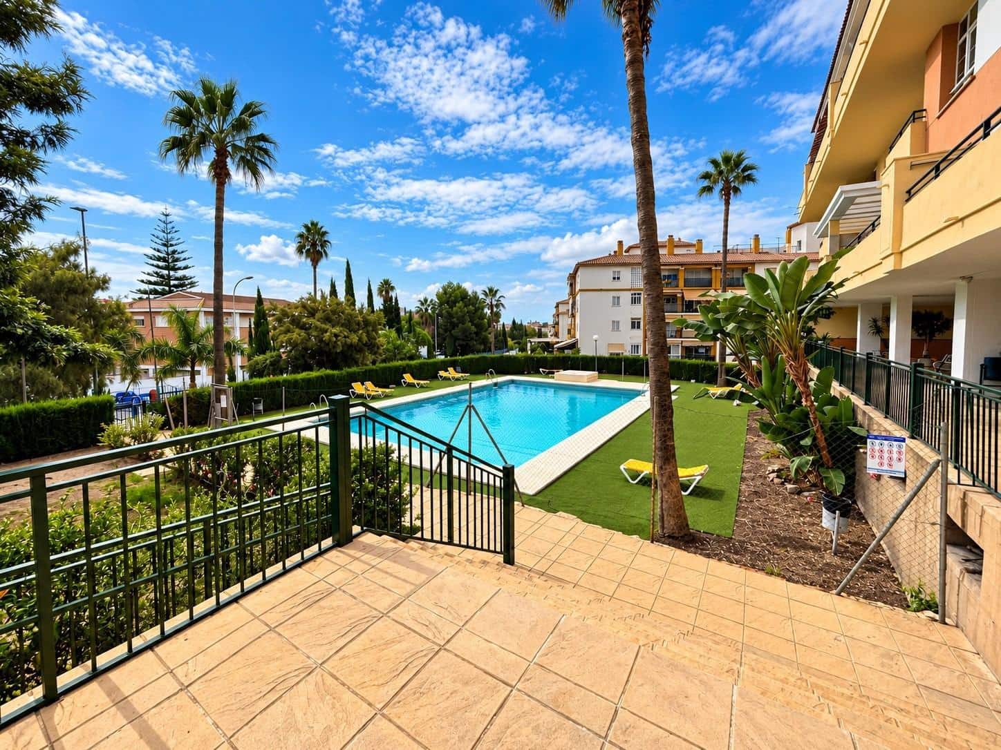 3 bedroom Flat for sale in Velez-Malaga with pool garage - € 314,900 (Ref: 10139868)