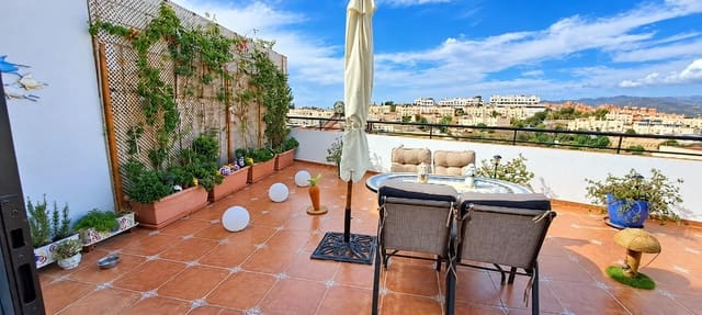 3 slaapkamer Halfvrijstaande villa te koop in Almayate, Vélez-Málaga - € 365.000 (Ref: 10148913)