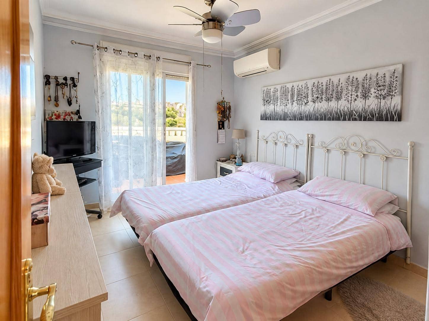 3 bedroom Semi-detached Villa for sale in Almayate - € 365,000 (Ref: 10148913)