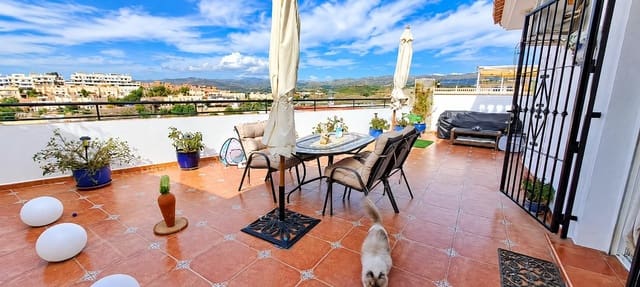 3 slaapkamer Halfvrijstaande villa te koop in Almayate, Vélez-Málaga - € 365.000 (Ref: 10148913)