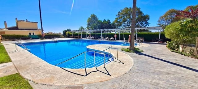 3 soverom Rekkehus til salgs i Chilches, Vélez-Málaga med svømmebasseng garasje - € 419 000 (Ref: 10171892)