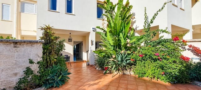 4 slaapkamer Rijtjeshuis te koop in Rincón de la Victoria met zwembad garage - € 499.000 (Ref: 10177368)