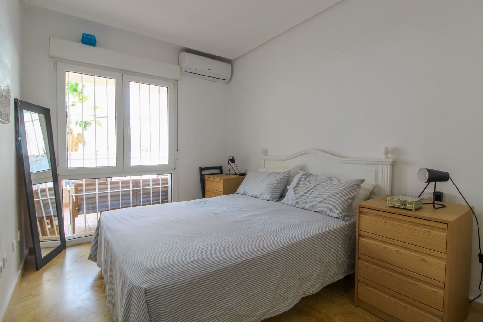 2 soveværelse Lejlighed til salg i Cabo Roig med swimmingpool garage - € 230.000 (Ref: 10086952)
