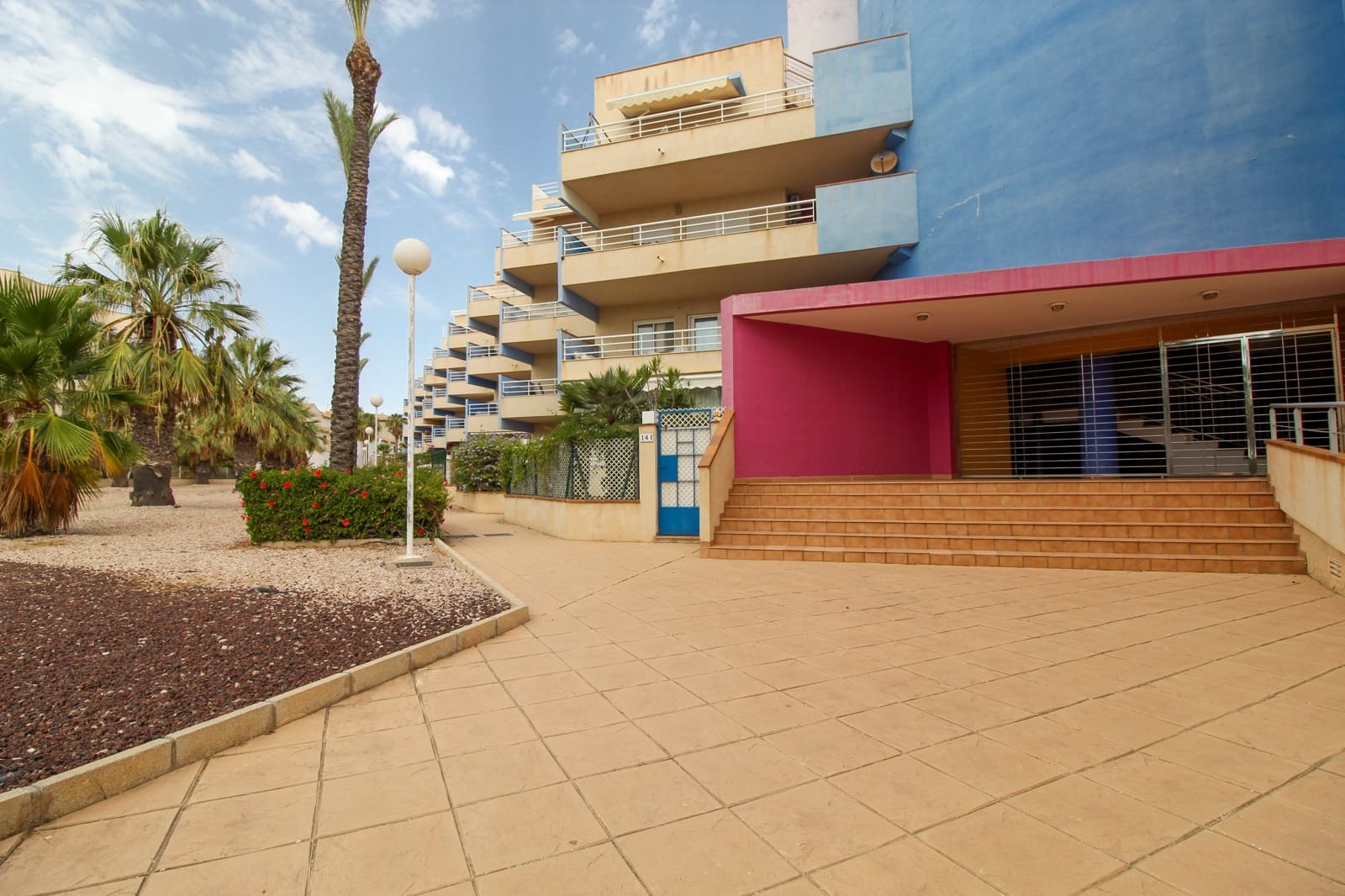 2 soveværelse Lejlighed til salg i Cabo Roig med swimmingpool garage - € 230.000 (Ref: 10086952)