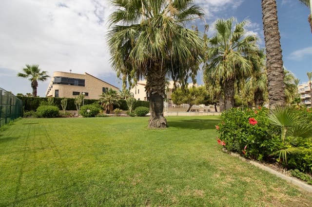 2 slaapkamer Appartement te koop in Cabo Roig, Orihuela met zwembad garage - € 230.000 (Ref: 10086952)