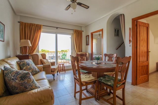 3 camera da letto Attico in vendita in La Zenia, Orihuela con piscina - 185.000 € (Rif: 10113372)