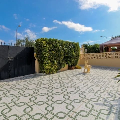 3 sovrum Radhus till salu i Playa Flamenca, Orihuela med pool garage - 295 000 € (Ref: 10113400)