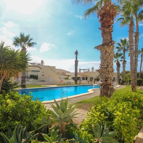 3 sovrum Radhus till salu i Playa Flamenca, Orihuela med pool garage - 295 000 € (Ref: 10113400)