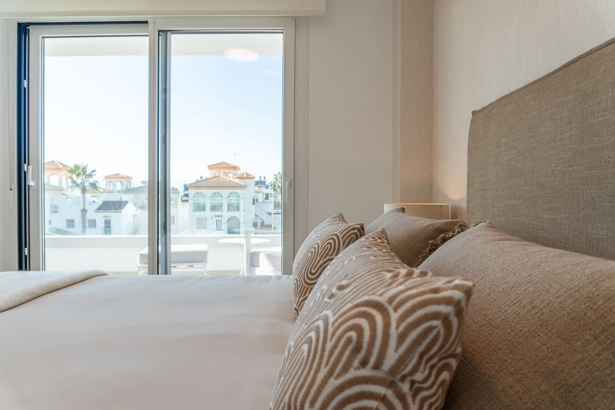 Appartement te koop in Playa Flamenca met zwembad garage - € 469.000 (Ref: 10113409)