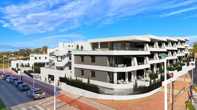 2 soveværelse Lejlighed til salg i La Marina, Elche / Elx med swimmingpool garage - € 248.000 (Ref: 10113420)