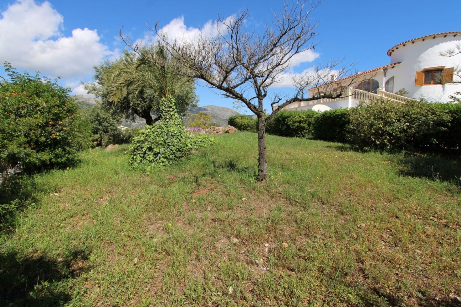 6 soveværelse Villa til salg i Orba med swimmingpool garage - € 690.000 (Ref: 10067008)
