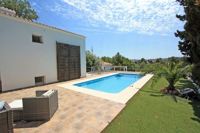 3 soverom Villa til salgs i El Montgó, Dénia med svømmebasseng garasje - € 628 000 (Ref: 10067017)