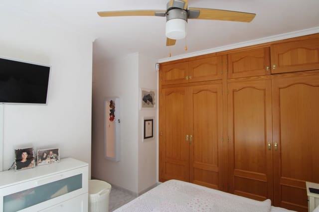Chalet de 3 habitaciones en Orba en venta con piscina garaje - 450.000 € (Ref: 10067018)