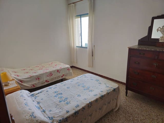 3 slaapkamer Appartement te koop in Orba - € 128.000 (Ref: 10067019)