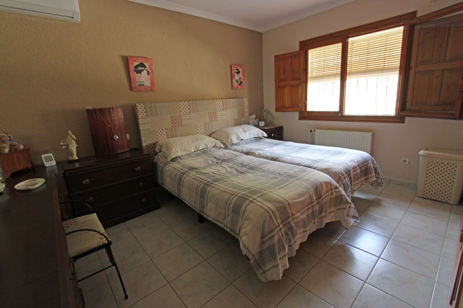 4 slaapkamer Villa te koop in Sanet i Negrals met zwembad garage - € 450.000 (Ref: 10067020)