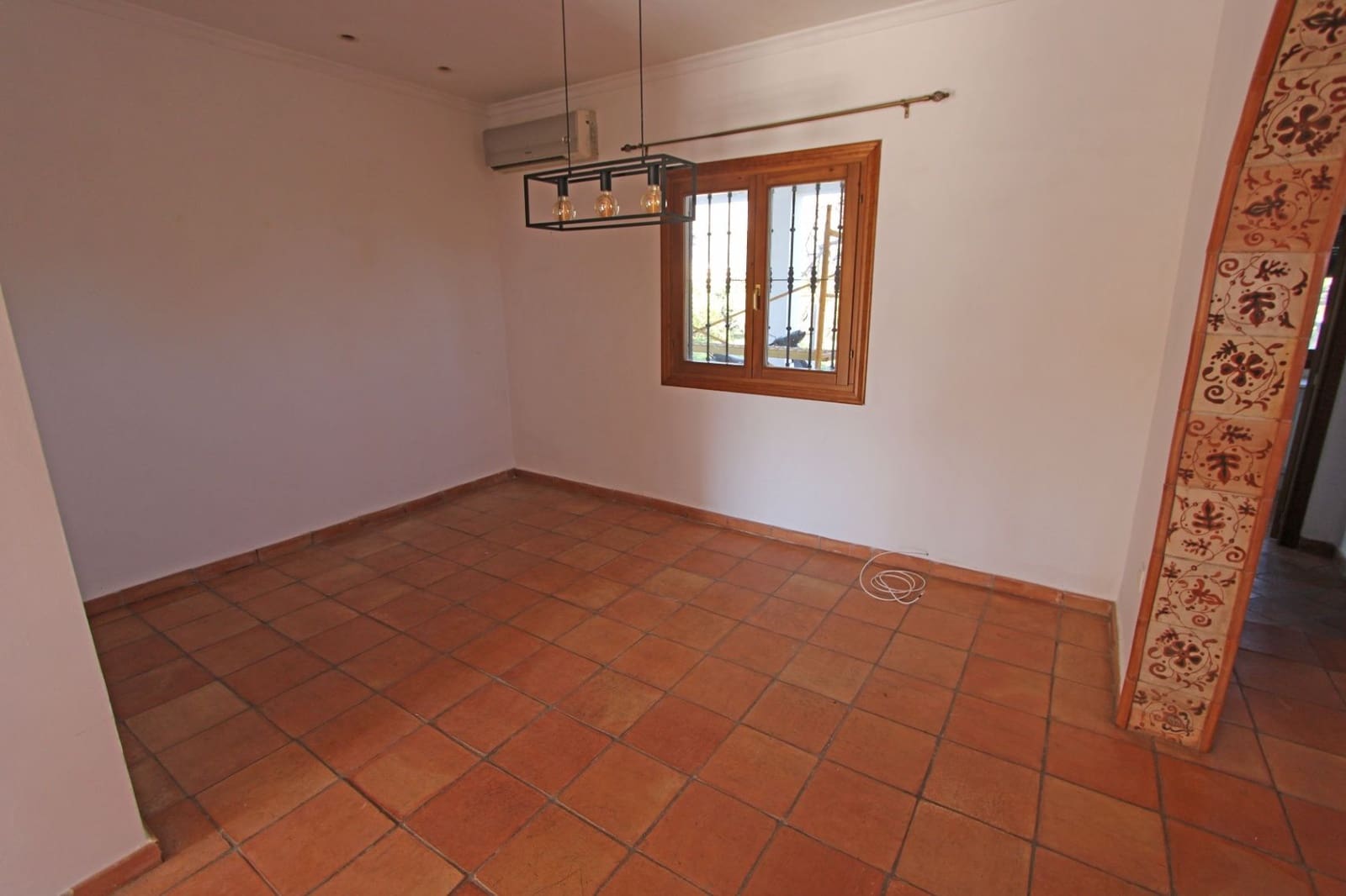Chalet de 5 habitaciones en Orba en venta con piscina garaje - 690.000 € (Ref: 10067024)