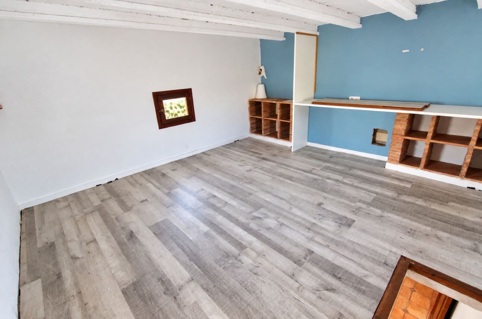 5 bedroom Villa for sale in Orba with pool garage - € 690,000 (Ref: 10067024)