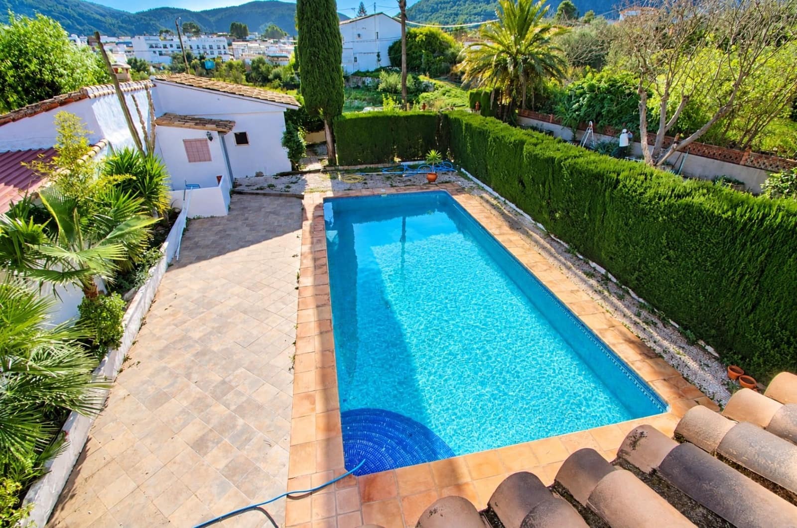 5 bedroom Villa for sale in Orba with pool garage - € 690,000 (Ref: 10067024)