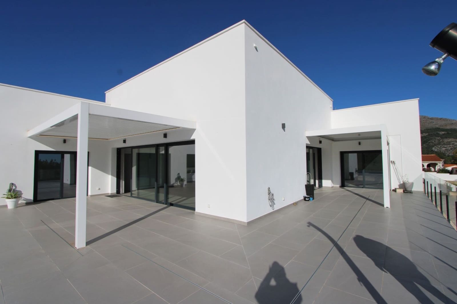 3 slaapkamer Villa te koop in Orba met garage - € 1.400.000 (Ref: 10067025)