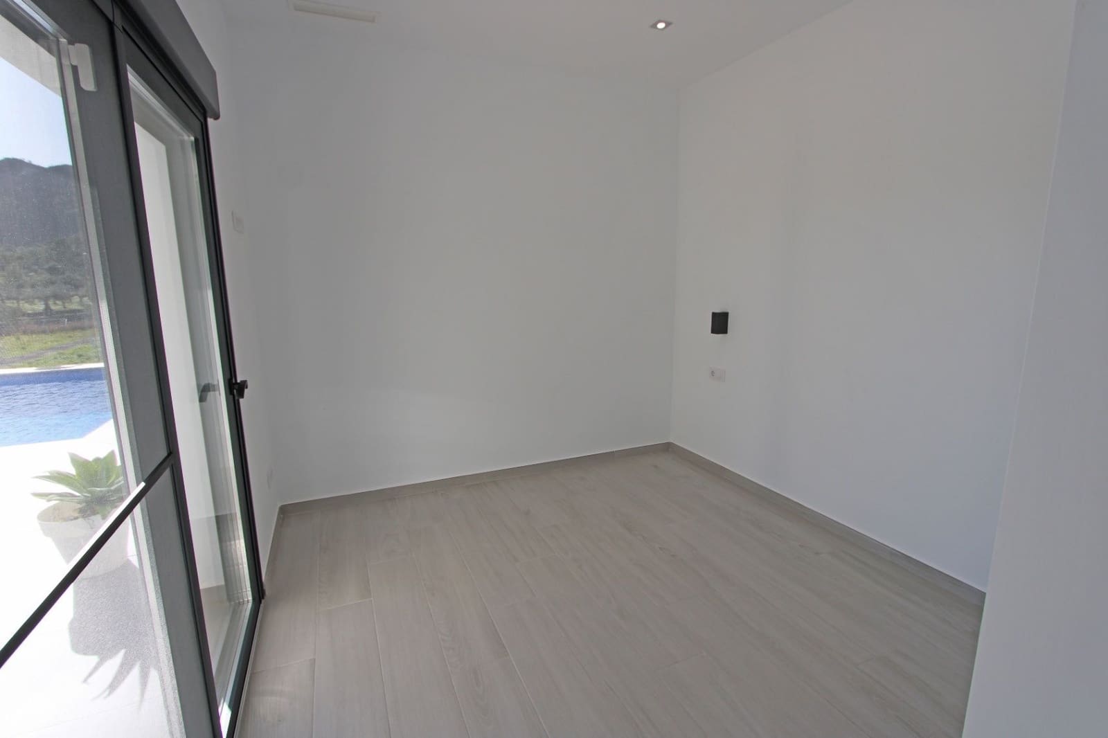 3 slaapkamer Villa te koop in Orba met garage - € 1.400.000 (Ref: 10067025)