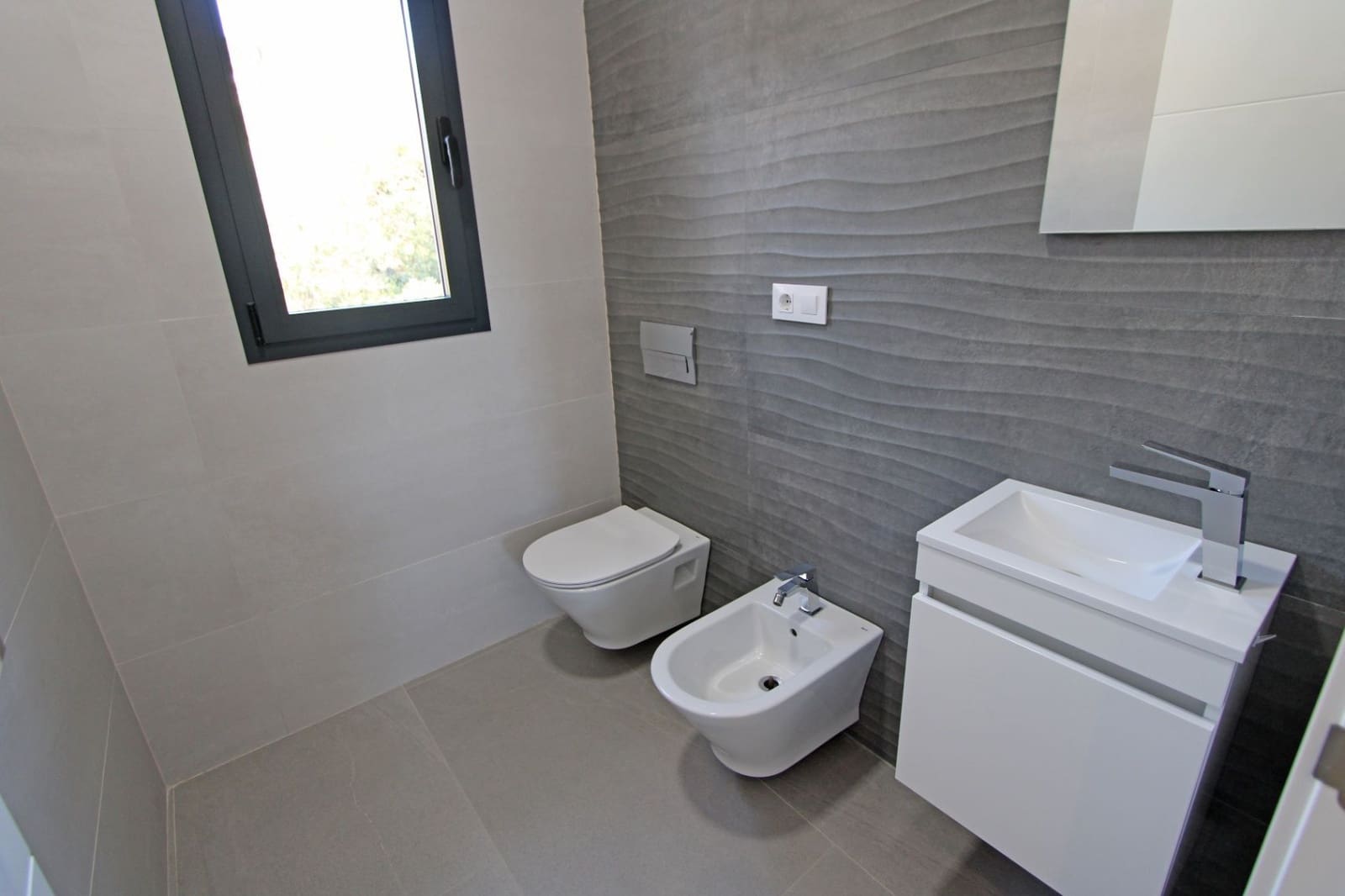 3 slaapkamer Villa te koop in Orba met garage - € 1.400.000 (Ref: 10067025)