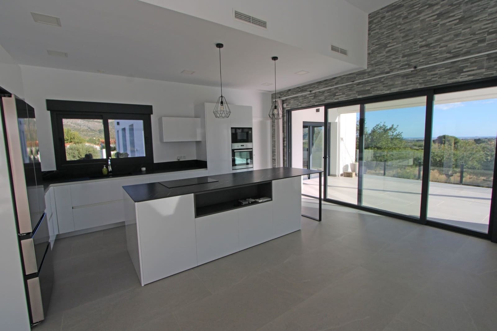 3 slaapkamer Villa te koop in Orba met garage - € 1.400.000 (Ref: 10067025)