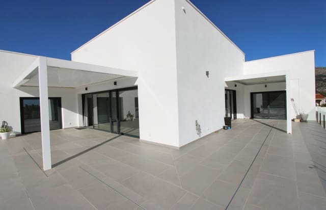 3 chambre Villa/Maison à vendre à Orba avec garage - 1 400 000 € (Ref: 10067025)