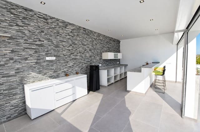 3 chambre Villa/Maison à vendre à Orba avec garage - 1 400 000 € (Ref: 10067025)