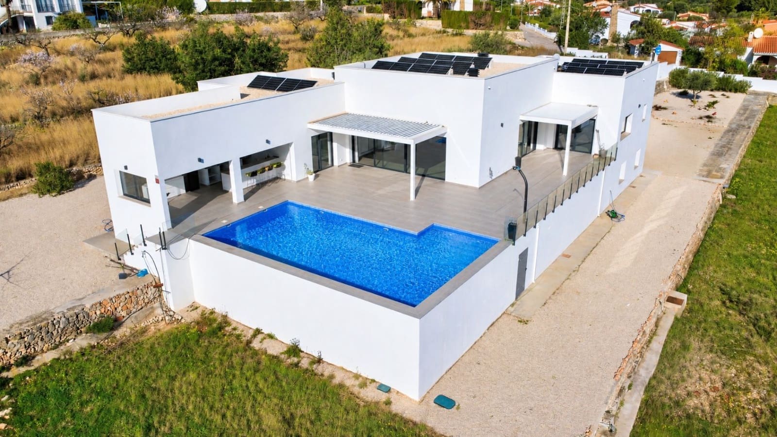 3 bedroom Villa for sale in Orba with garage - € 1,400,000 (Ref: 10067025)