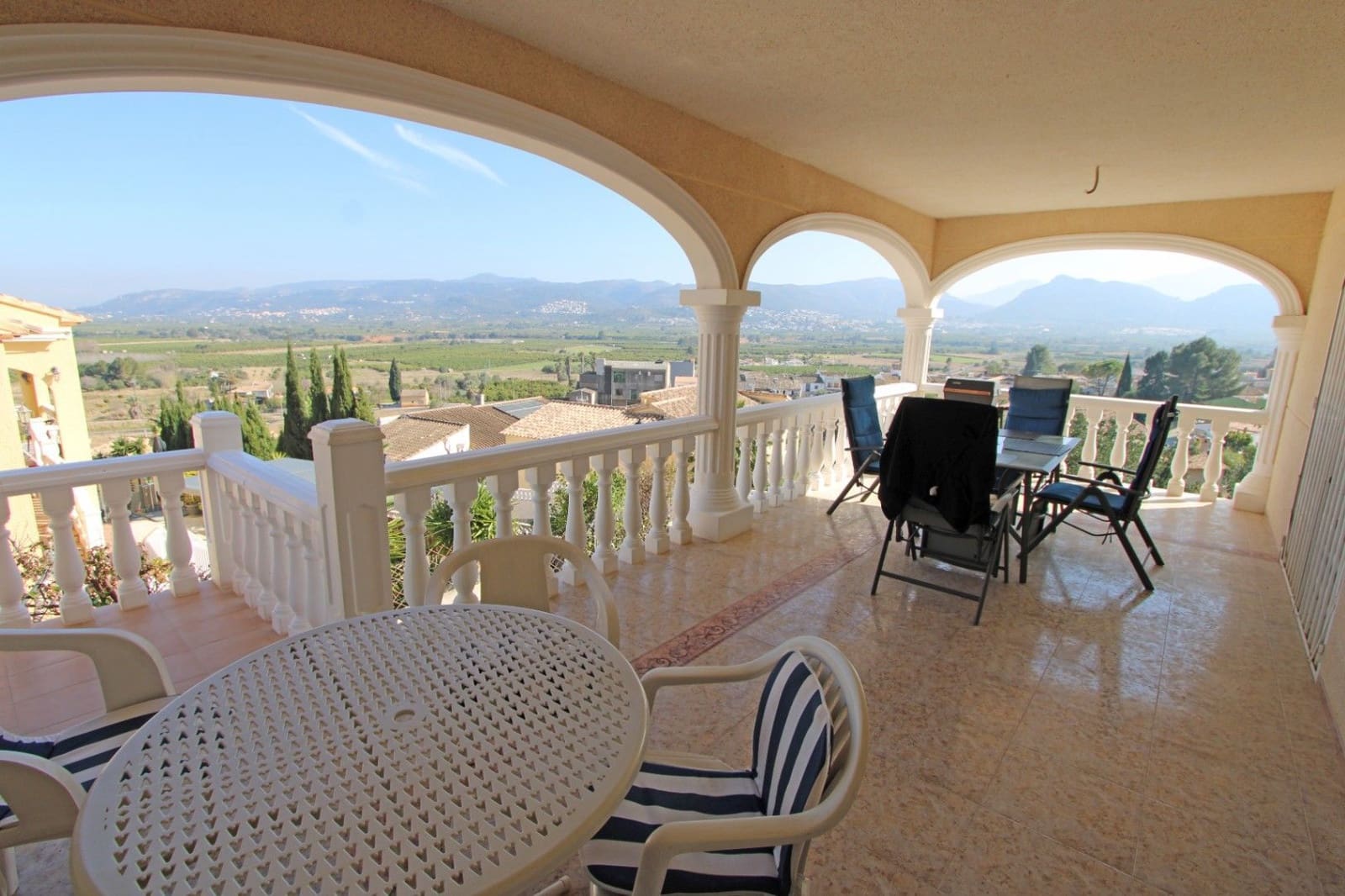 4 chambre Villa/Maison à vendre à Tormos avec garage - 410 000 € (Ref: 10067026)