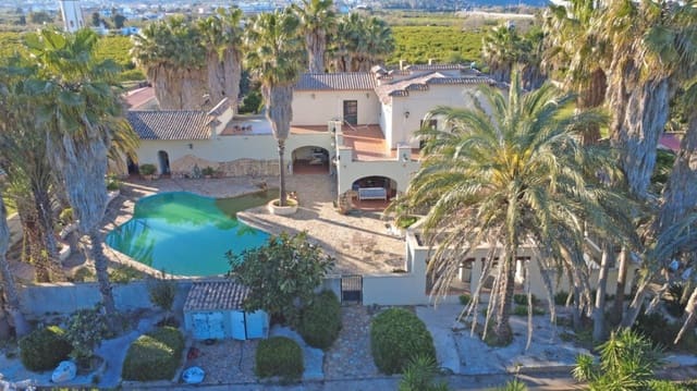 7 bedroom Villa for sale in Ondara with pool garage - € 1,419,000 (Ref: 10067028)