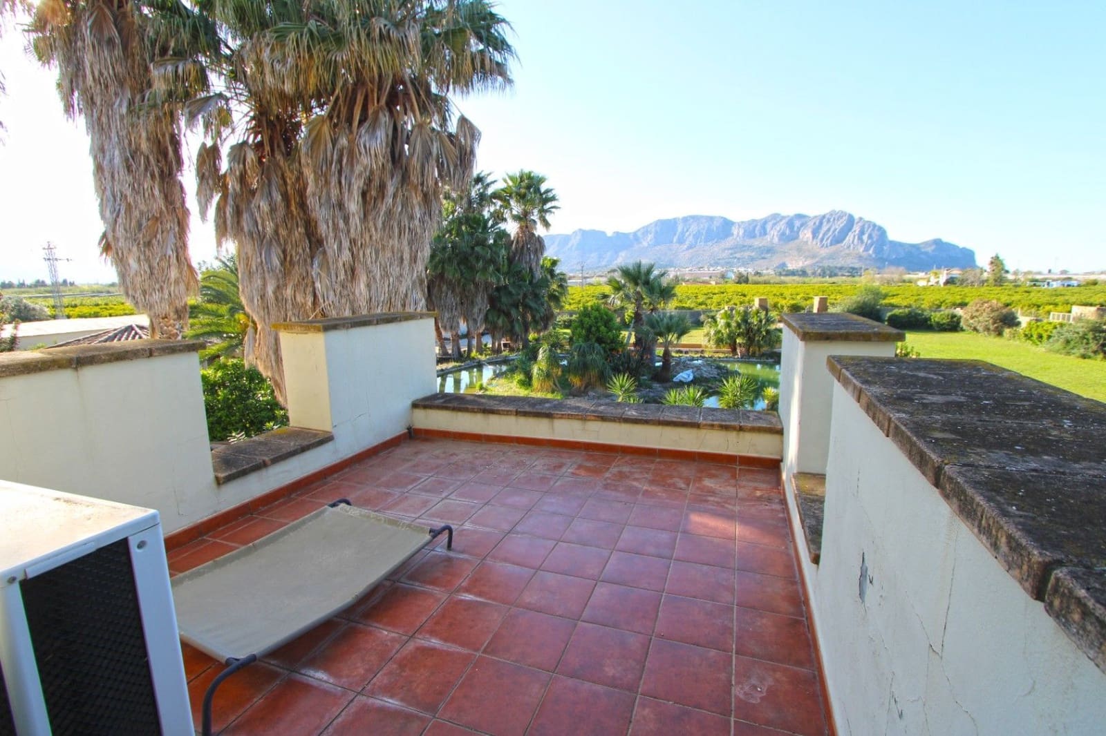 7 bedroom Villa for sale in Ondara with pool garage - € 1,419,000 (Ref: 10067028)