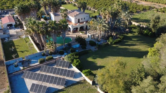 7 bedroom Villa for sale in Ondara with pool garage - € 1,419,000 (Ref: 10067028)
