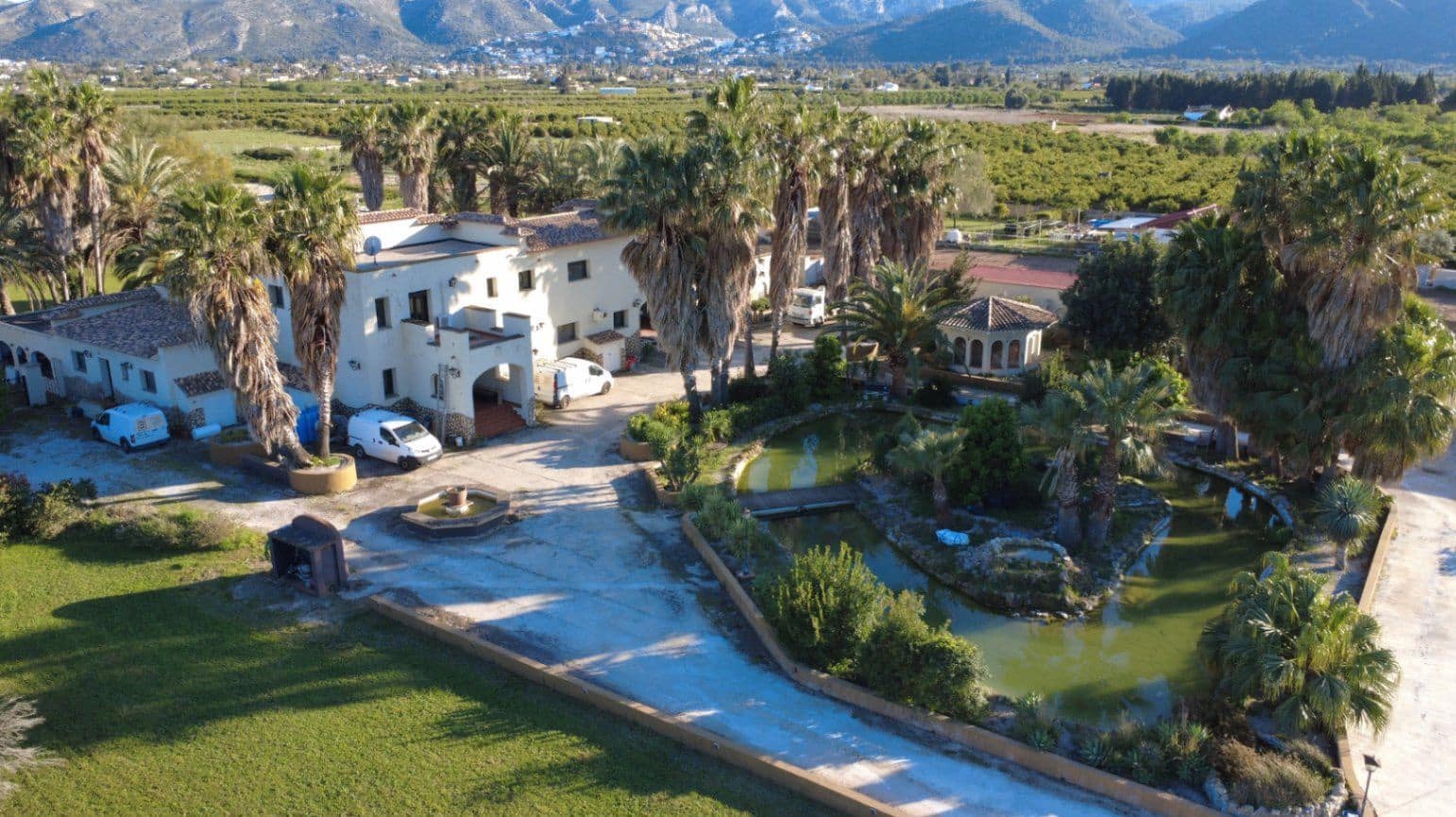 7 bedroom Villa for sale in Ondara with pool garage - € 1,419,000 (Ref: 10067028)