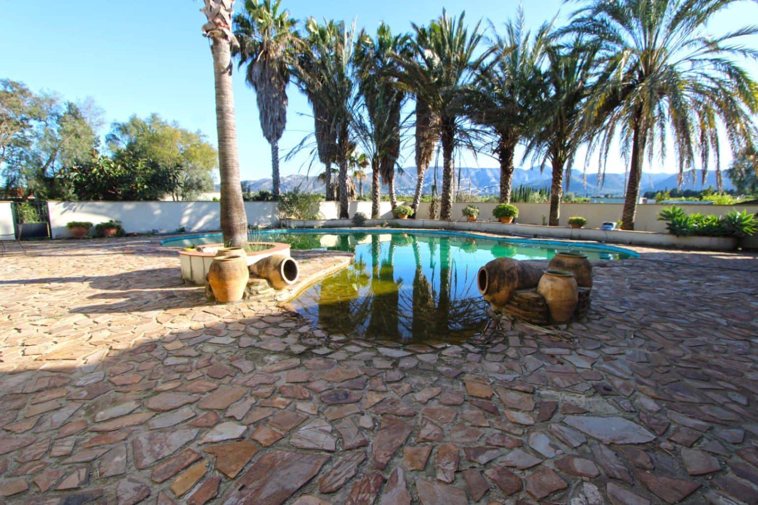 7 bedroom Villa for sale in Ondara with pool garage - € 1,419,000 (Ref: 10067028)