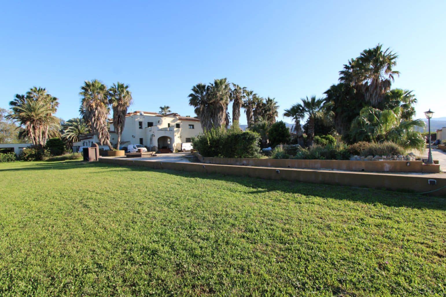 7 bedroom Villa for sale in Ondara with pool garage - € 1,419,000 (Ref: 10067028)