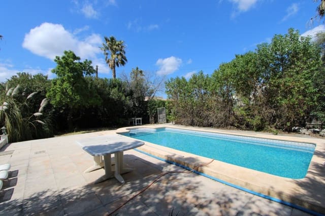 Chalet de 2 habitaciones en Orba en venta con piscina garaje - 340.000 € (Ref: 10067029)